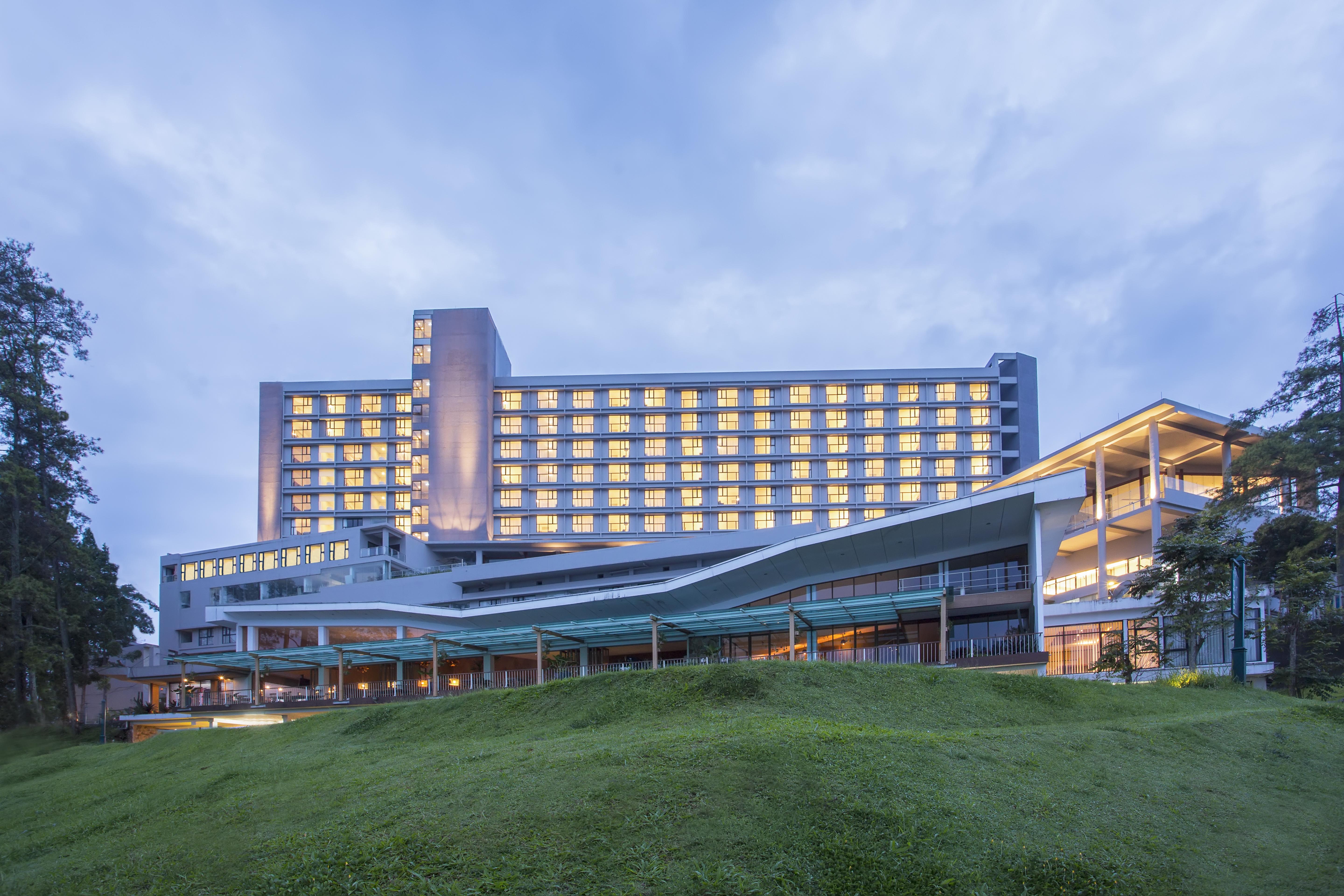 Swiss-belresort Dago Heritage 4* Bandung